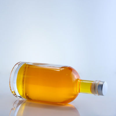 Logo personnalisé et bouchon 750 ml bouteille en verre pour le rhum, la vodka et le gin