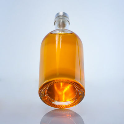 Logo personnalisé et bouchon 750 ml bouteille en verre pour le rhum, la vodka et le gin