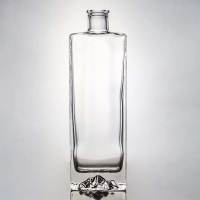 Super Flint Glass Custom Mountain Base 750 ml Whisky Rum Bouteille en verre de liqueur pour le vodka gin