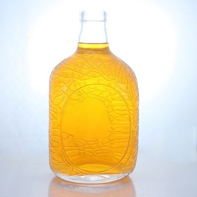 Forme ronde unique en relief de qualité alimentaire rhum vodka whisky tequila gin bouteille en verre avec liège parfait
