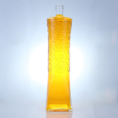 Bouteille en verre pour alcool industriel à la forme unique et au matériau en relief de super-frit