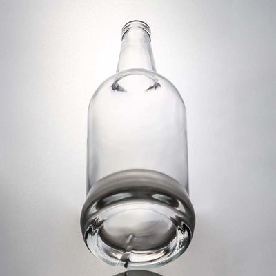 Collier en verre à logo personnalisé Bouteille ronde d'alcool de 700 ml pour vodka brandy whisky et plus