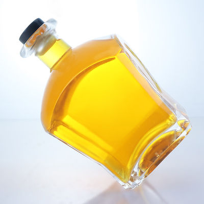 Collier en verre Matériau Forme carrée Whisky Vodka Tequila Brandy Gin Rum Bouteille avec liège