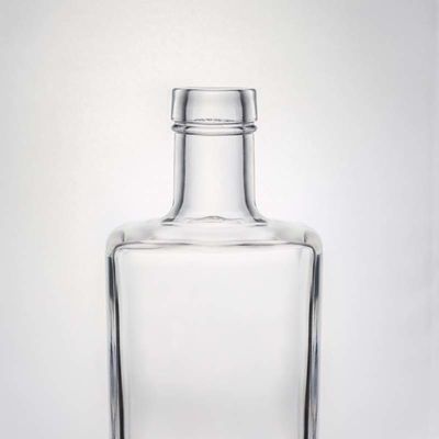 Bouteille d'alcool en verre carré élégante 700 ml 750 ml pour whisky vodka Gin Collier Matériau verre