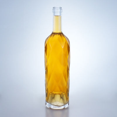 Matériau de base Verre à cou élevé Vodka Whisky Gin Rum Bouteille 500 ml 700 ml 1000 ml avec plafond à vis