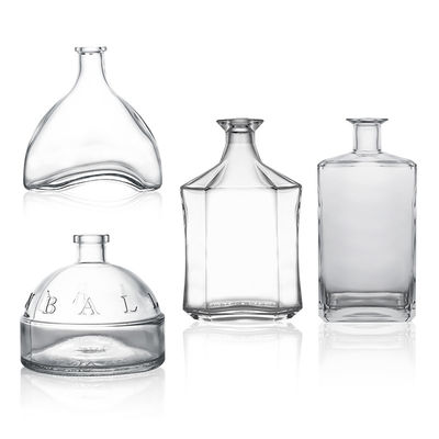 Bouteille à base de verre 500 ml 700 ml 750 ml à liquide de flint clair avec bouchon personnalisé et bouchon de liège
