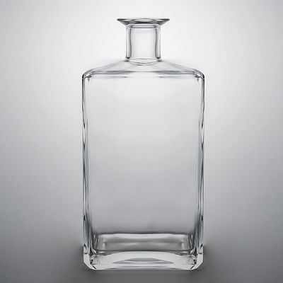 Bouteille à base de verre 500 ml 700 ml 750 ml à liquide de flint clair avec bouchon personnalisé et bouchon de liège
