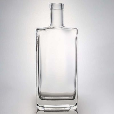 Matériau du collier verre 700ml Bouteille de verre Super Flint Carré pour vodka Gin Rum Whisky
