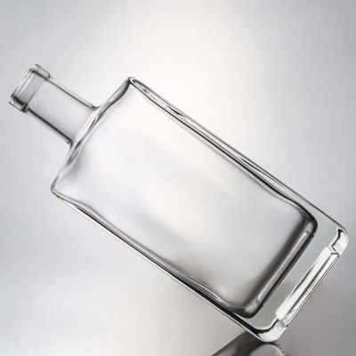 Matériau du collier verre 700ml Bouteille de verre Super Flint Carré pour vodka Gin Rum Whisky