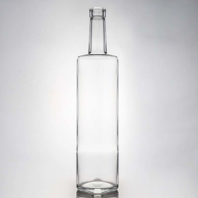Vente directe Bouteille en verre avec couvercle pour le rhum Vodka Whisky Tequila Gin Clair ou personnalisé