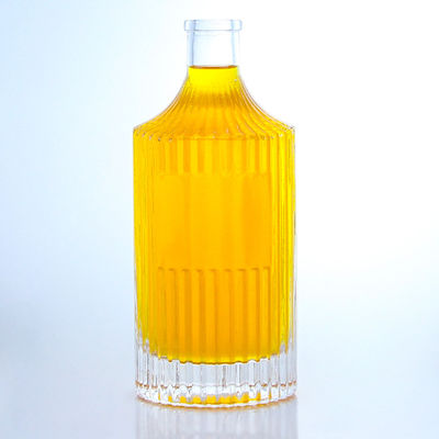 Bouteille en verre personnalisée pour le rhum, la vodka, le whisky, le tequila, le gin, le design rayé, le type de scellant en liège