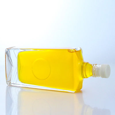 Bouteille de verre carrée à bouchon de gouala et capacité personnalisable