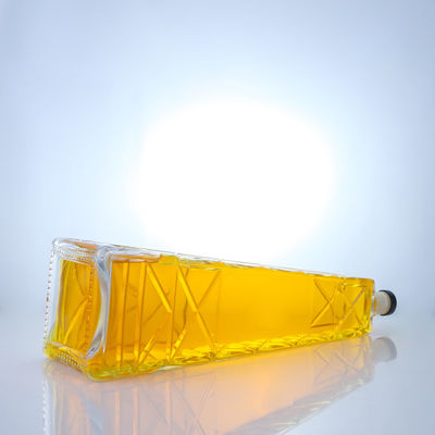 Bouteille en verre de whisky avec bouchon à vis