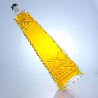 Bouteille en verre de whisky avec bouchon à vis