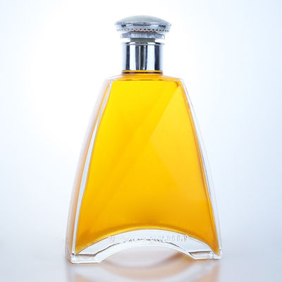 Matériau de la carrosserie: verre 700 ml, bouteille de flint clair pour le gin, le rhum et le whisky de champagne