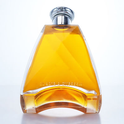 Matériau de la carrosserie: verre 700 ml, bouteille de flint clair pour le gin, le rhum et le whisky de champagne