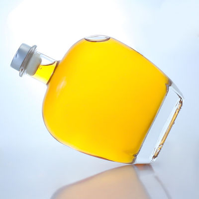 Bouteille de verre ronde transparente pour le gin, le rhum, le champagne, le cognac et le whisky 700 ml