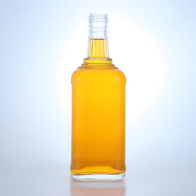 Collier de whisky Matériau verre 750 ml Bouteille en verre de liqueur avec une forme unique et le liège
