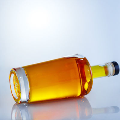 Bouteille en verre à bouchon à vis pour le gin, le rhum, le champagne, le whisky et le brandy 750 ml