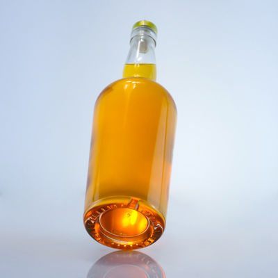 Logo personnalisé 750 ml bouteille de verre rond clair pour le gin rum Champagne Liquor