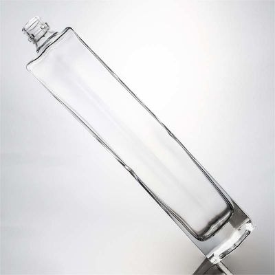 Brandy Champagne Gin Tequila Bouteille en verre 700 ml avec bouchon de liège et logo personnalisé