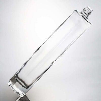 Brandy Champagne Gin Tequila Bouteille en verre 700 ml avec bouchon de liège et logo personnalisé