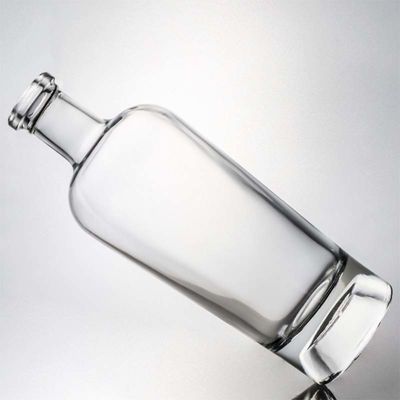 Logo personnalisé 700ml 1000ml Gin clair Flint Rum Champagne Liquor Bouteille en verre avec liège