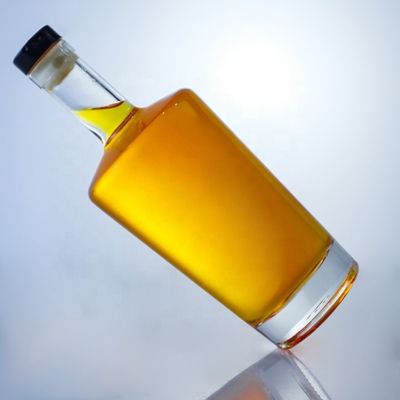 Bouteilles de verre vides de forme ronde avec traitement de surface par gravure acide et type d'étanchéité au liège