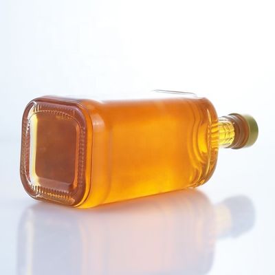 Matériau du collier verre clair 500 ml 700 ml 750 ml bouteille en verre de flint pour vodka gin rhum