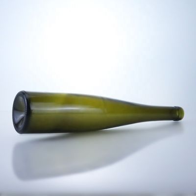 520 ml / 700 ml Bouteille de verre vert antique élégante pour le whisky Vodka Tequila Gin Rum