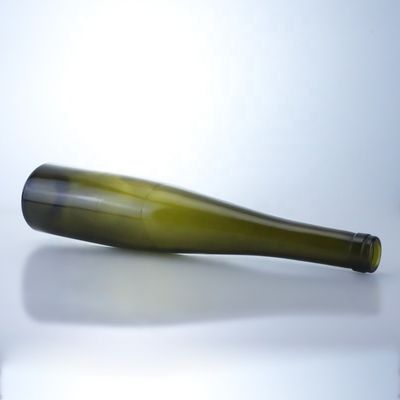 520 ml / 700 ml Bouteille de verre vert antique élégante pour le whisky Vodka Tequila Gin Rum