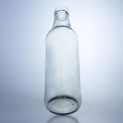 Bouteille en verre de whisky et de vodka unique 650 ml en forme spéciale avec finition à vis