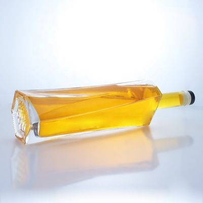 Bouteille en verre transparent de 500 ml 750 ml 1000 ml avec bouchon à vis Matériau de base pour boissons industrielles