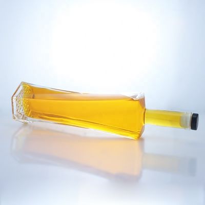 Bouteille en verre transparent de 500 ml 750 ml 1000 ml avec bouchon à vis Matériau de base pour boissons industrielles