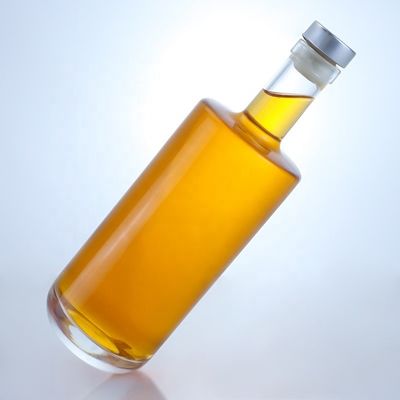 Bouteille transparente en verre avec liège pour le whisky, la vodka, la tequila, le gin et le rhum 500 ml/700 ml