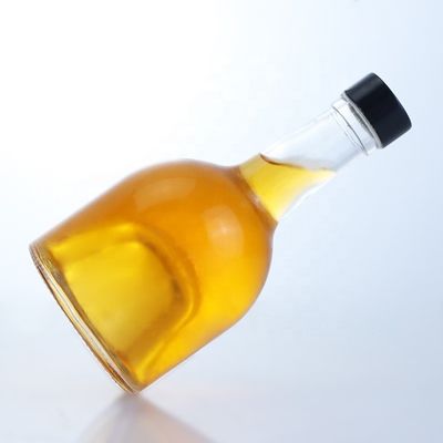 Élégante bouteille de 500 ml 750 ml 1000 ml en verre de flint pour le whisky Vodka Champagne Tequila