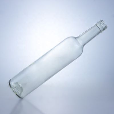 Bouteille en verre transparent de 500 ml, 700 ml, 750 ml et 1000 ml pour le traitement de la surface du whisky par estampage à chaud