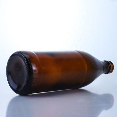Bouteilles de verre vides de bière avec bouchon à couronne 700 ml 750 ml Bouteille créative en ambre