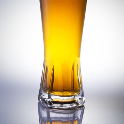 Bouteille en verre personnalisée de 750 ml Poids Matériau de base verre 500 ml Bouteille en verre pour le whisky