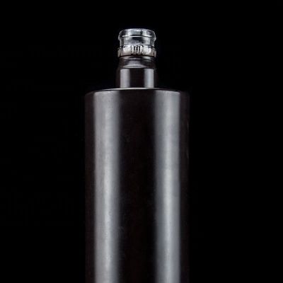 Bouteille en verre Whiskey Vodka 700 ml 750 ml Noir Distributeur de bouteille en verre personnalisée