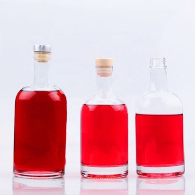 Bouteille en verre de 70cl à 75cl avec logo personnalisé