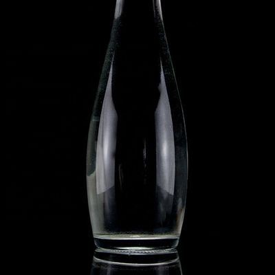 750 ml 75 cl Super Flint Teardrop en forme de rhum Vodka Whisky Bouteille en verre avec collier en verre