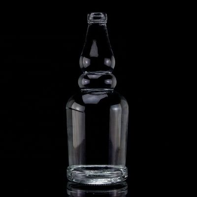 Bouteille vide en verre sculptée 500 ml 750 ml pour les spiritueux distillés de haute qualité