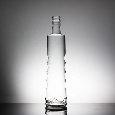 Bouteille en verre en forme de corps de belle femme avec type d'étanchéité en liège
