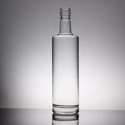 Bouteille transparente ou personnalisée Couleur personnalisée Bouteille en verre de vodka pour les commandes en vrac