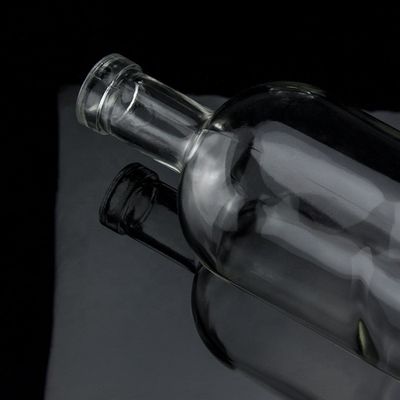 Matériau de base Bouteille en verre 500 ml 700 ml 750 ml avec joint de liège et forme ronde